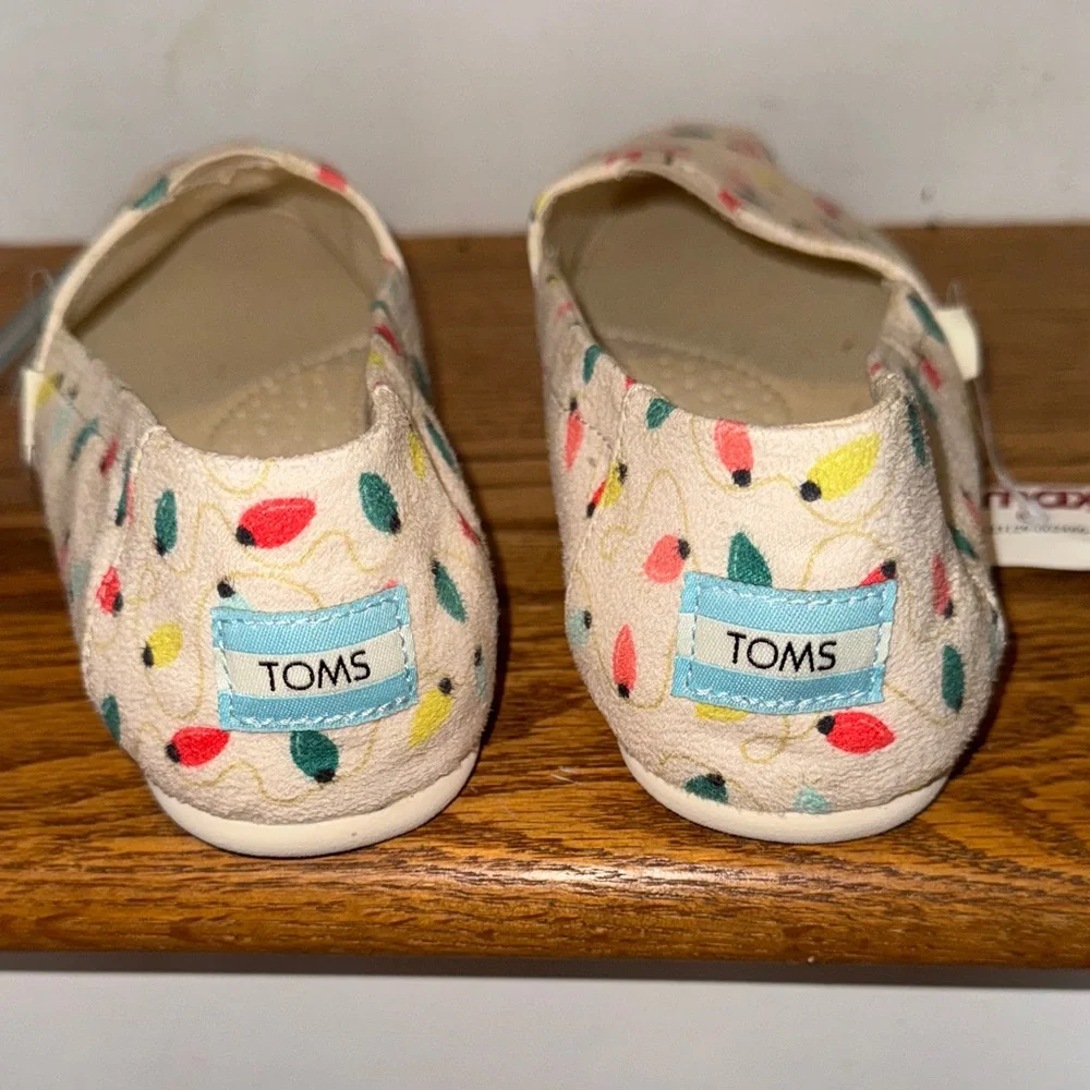 TOMS womens Belmont natural‎ tree lights print Slip-On Shoes size 8. NWT